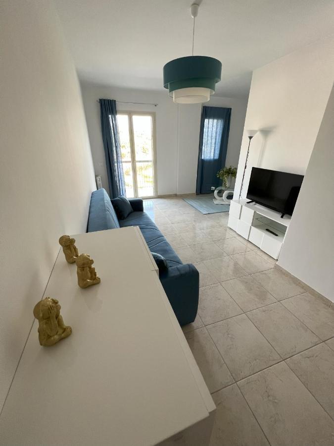 Casa Vacanze Le Tre Scimmiette Paterno  Bagian luar foto
