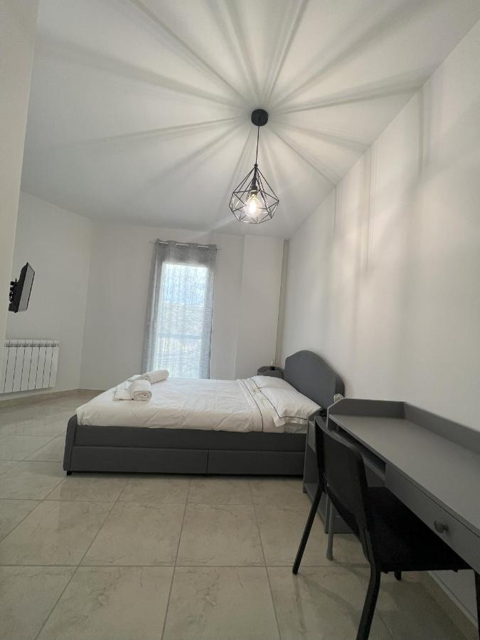 Casa Vacanze Le Tre Scimmiette Paterno  Bagian luar foto