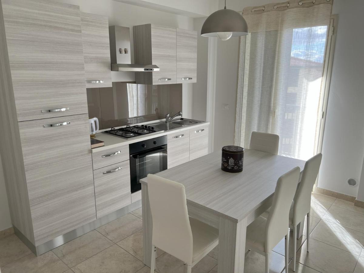 Casa Vacanze Le Tre Scimmiette Paterno  Bagian luar foto