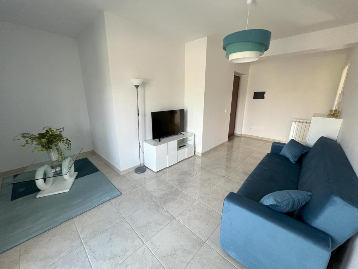 Casa Vacanze Le Tre Scimmiette Paterno  Bagian luar foto